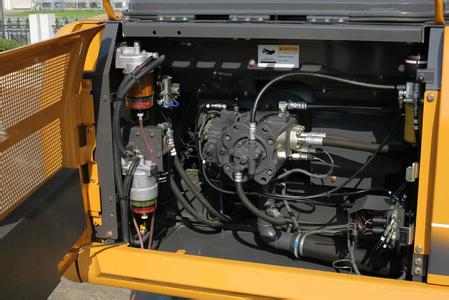 挖掘机保养 挖掘机保养